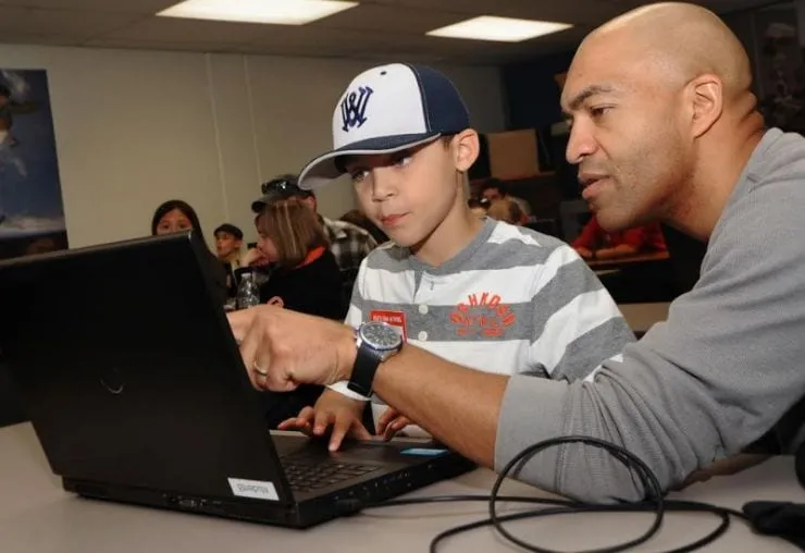 ¿Cómo interesar a nuestros hijos por el mundo de la programación?