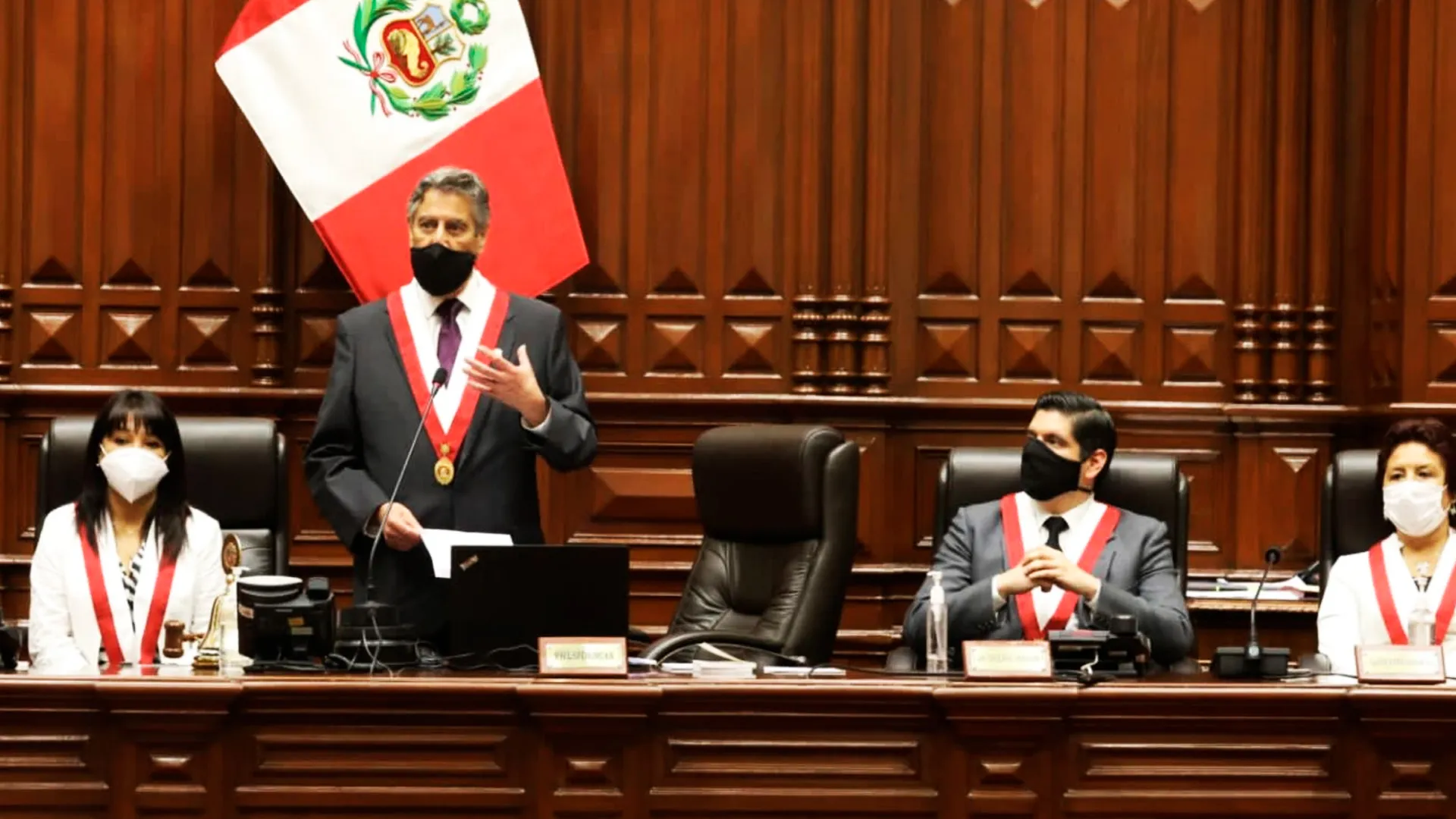 Sagasti debe seguir pasos de Paniagua