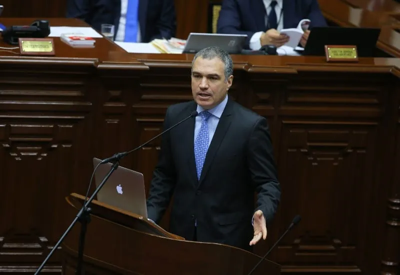 Salvador del Solar sustentó pedido de cuestión de confianza en el Congreso