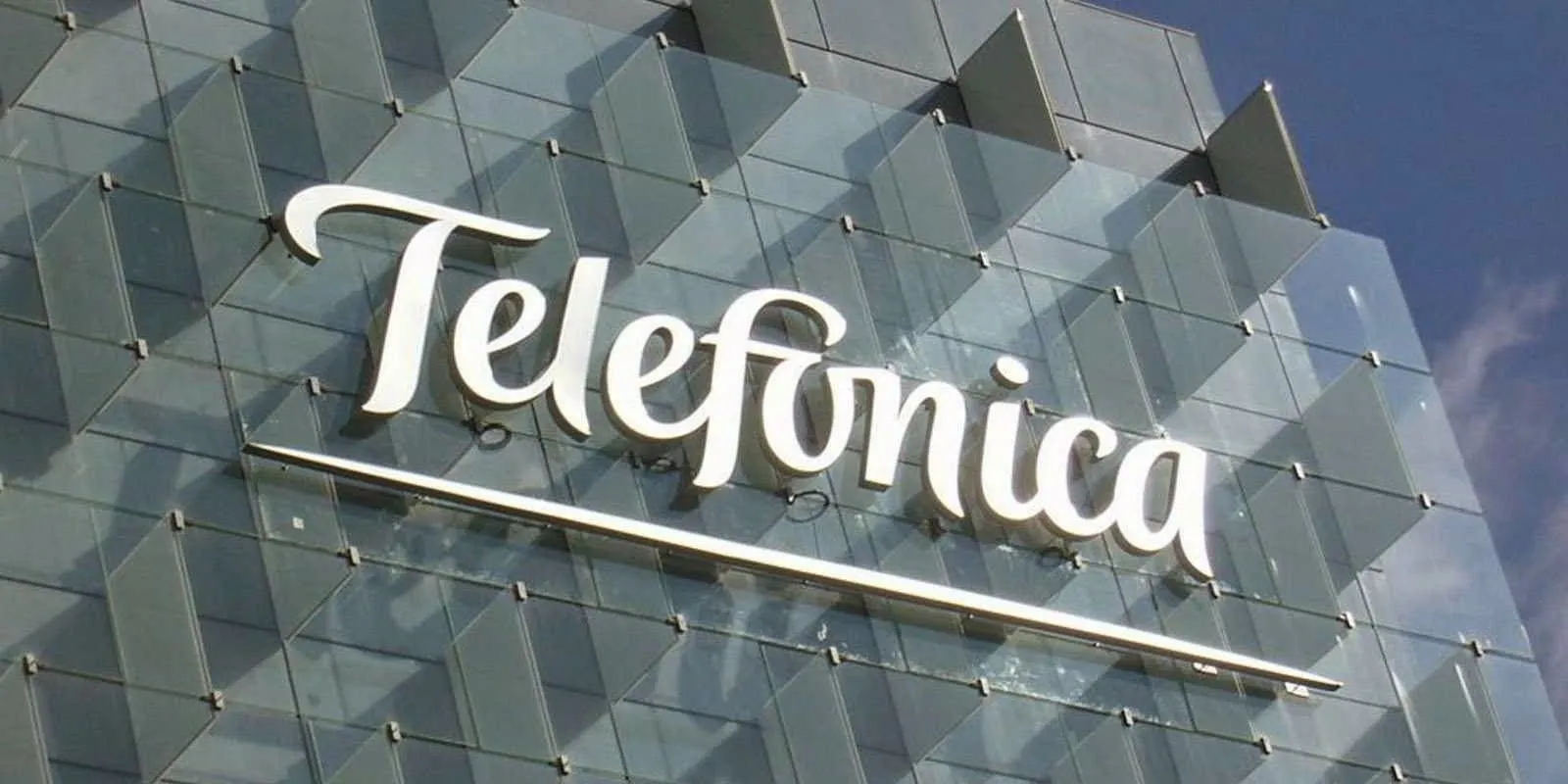 Telefónica y las otras empresas  tienen que pagar sus deudas