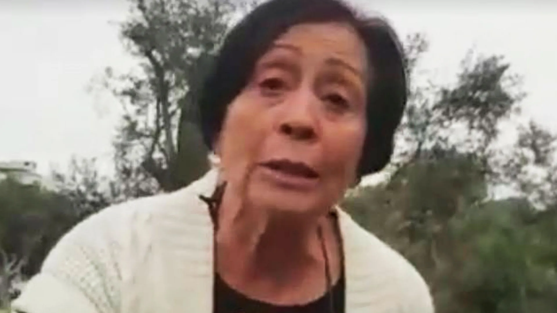 Vecina de San Isidro prohíbe a niños tomarse fotos en El Olivar