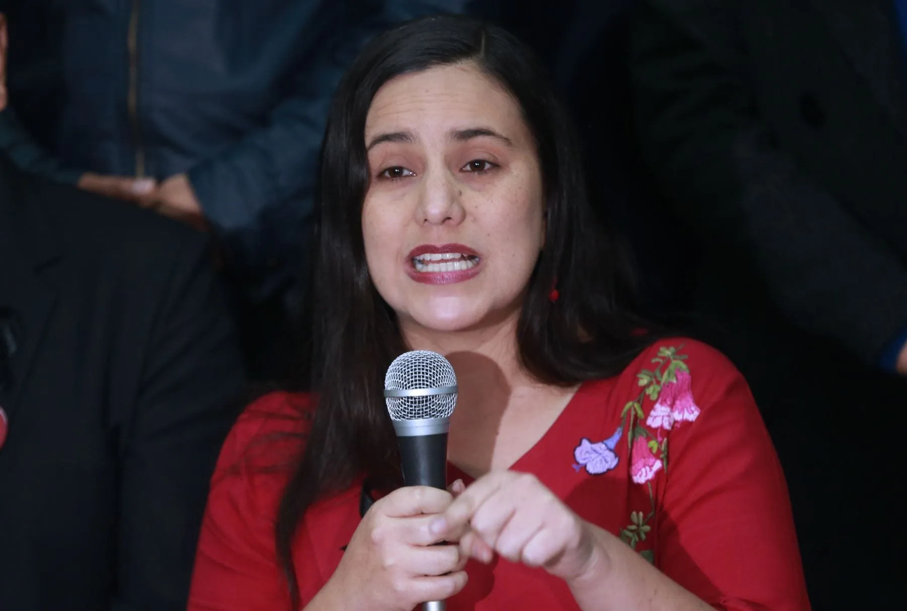 Verónika Mendoza: “Señor presidente, no es justo que trabajadores paguen los costos de crisis”