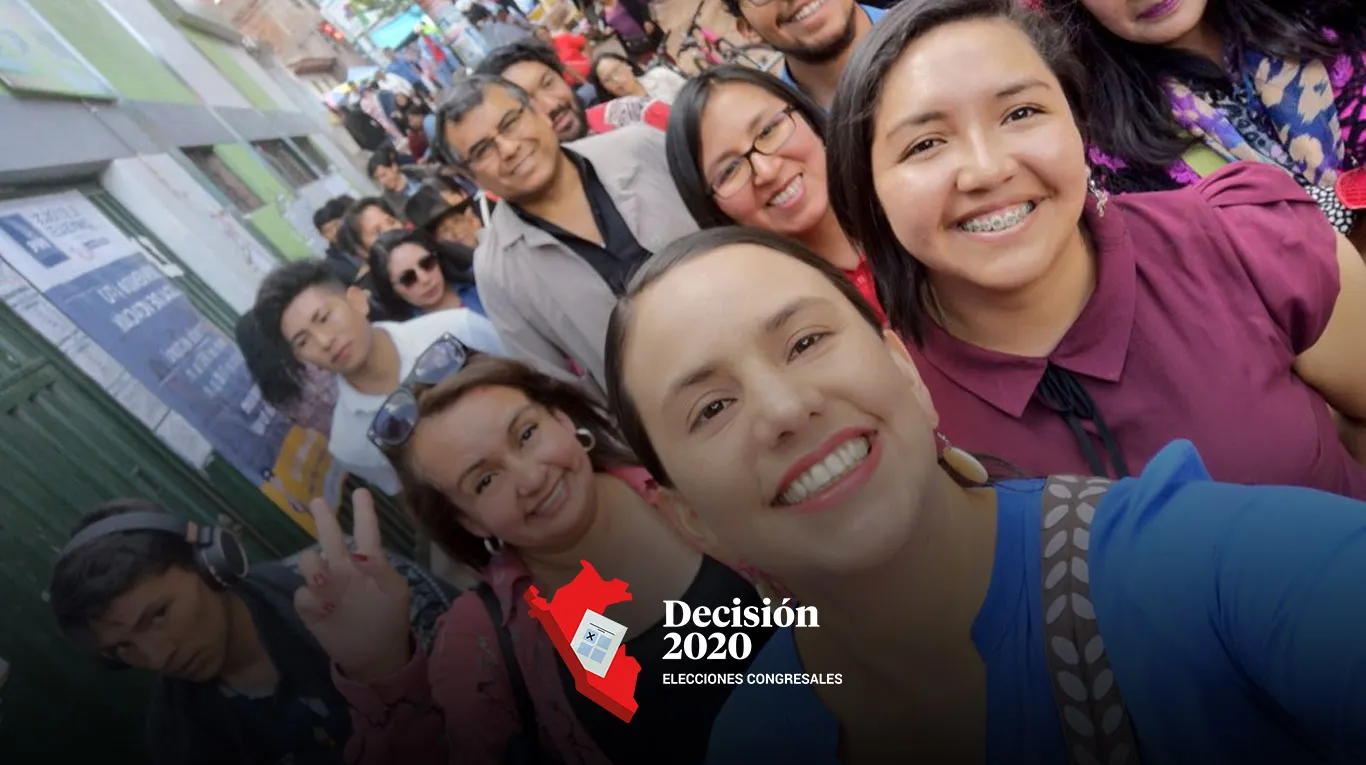 Verónika Mendoza: “Está en nuestras manos elegir nuestro destino”