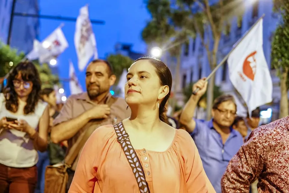 Verónika Mendoza pide unidad para ponerle freno a la mafia