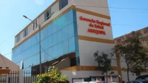 Arequipa 43 toneladas de medicamentos e insumos se guardaban en la Gerencia Regional de Salud