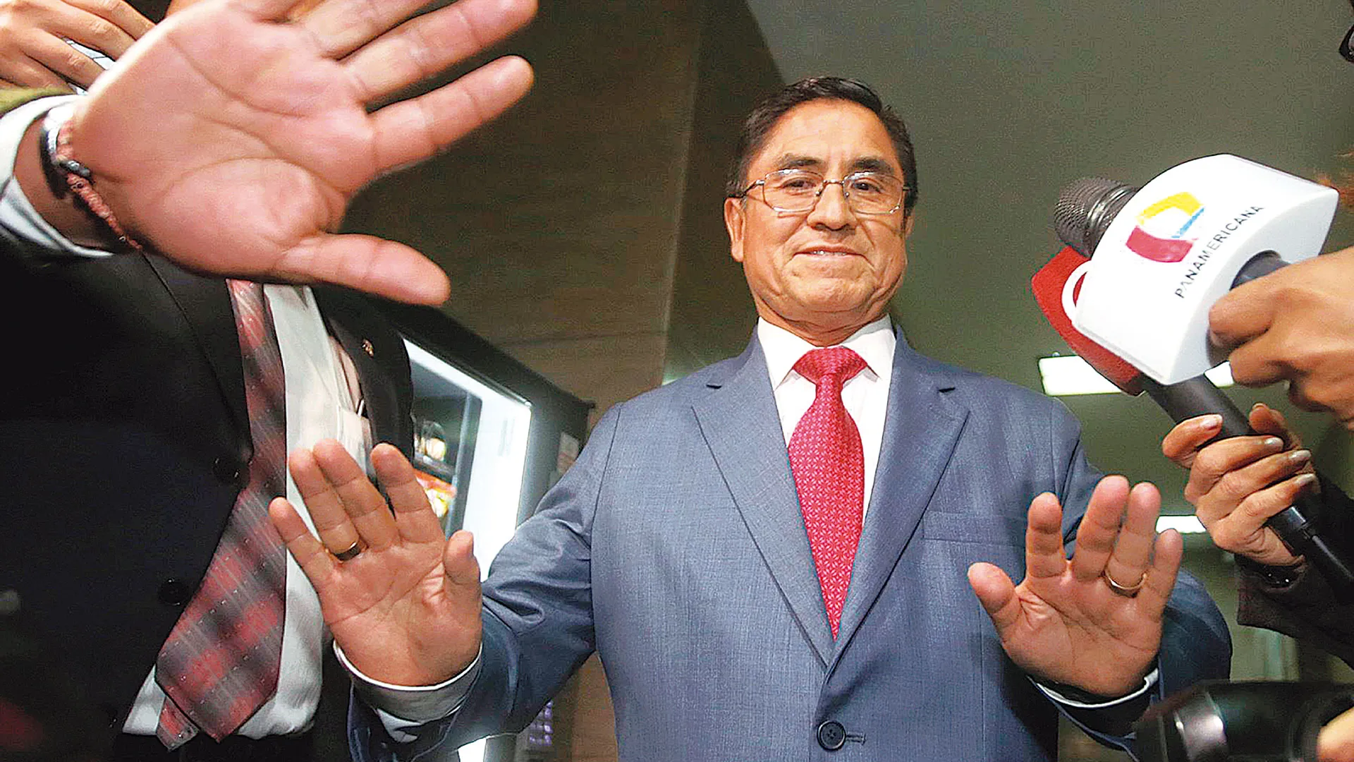 Cesar Hinostroza Tremendo juez niega reunion con Chavarry