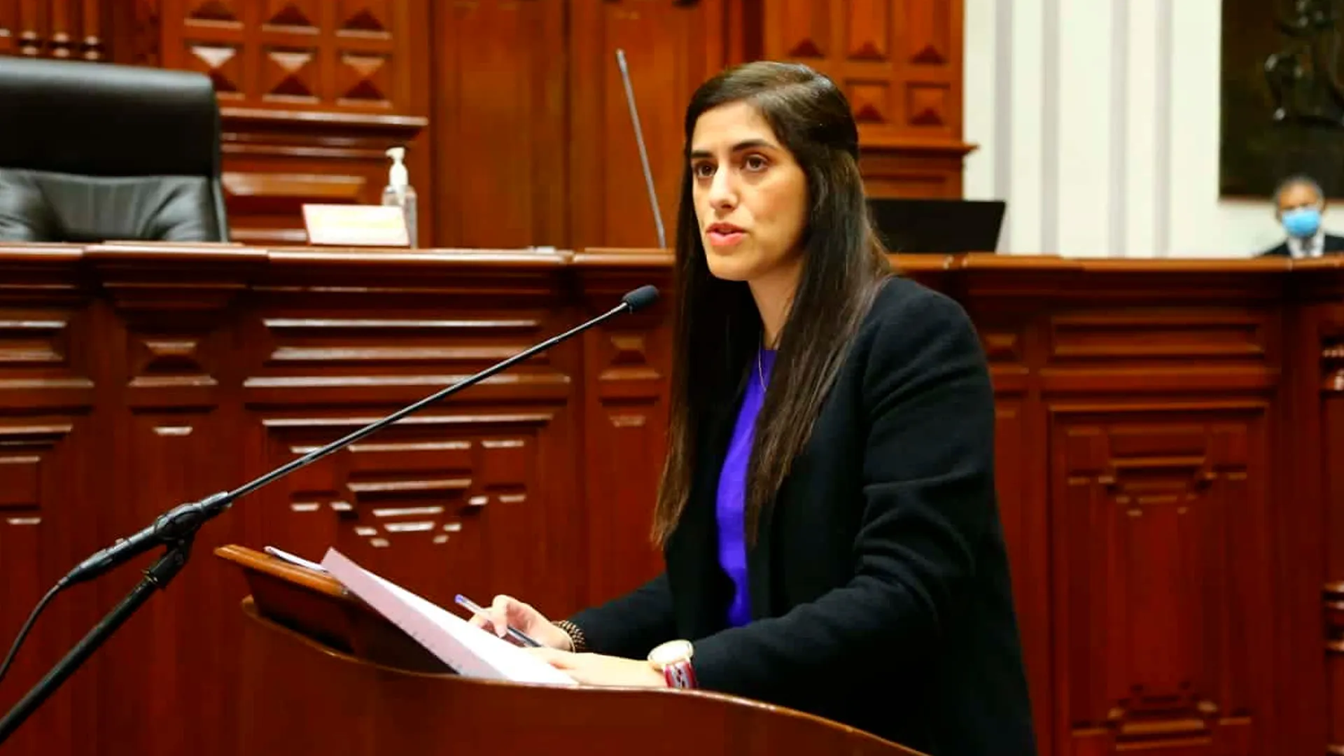 Congreso censura a la ministra de Economia Maria Antonieta Alva