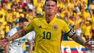 James Rodríguez marca un gol espectacular en el vibrante encuentro (Foto: Selección Colombia - FCFSeleccionCol)