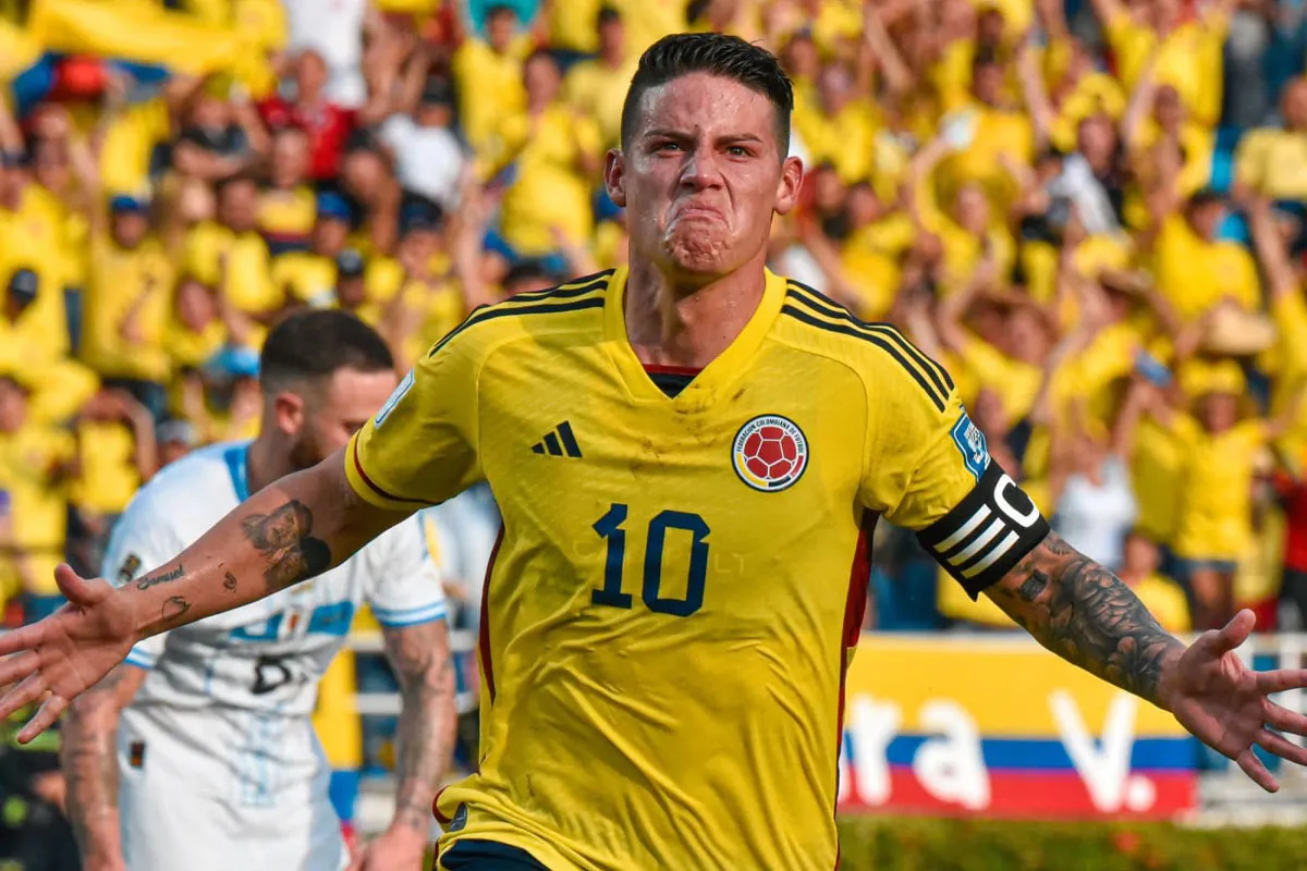 James Rodríguez marca un gol espectacular en el vibrante encuentro (Foto: Selección Colombia - FCFSeleccionCol)