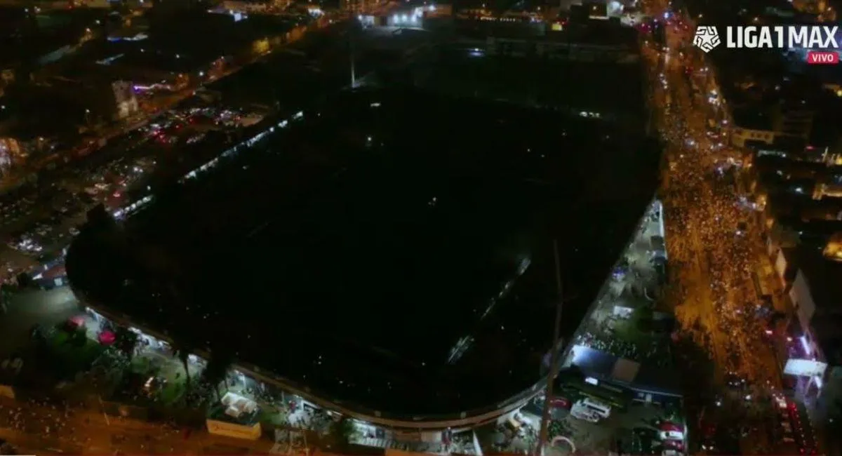 Apagón en Matute tras triunfo de Universitario de Deportes (Captura Liga 1 Max)