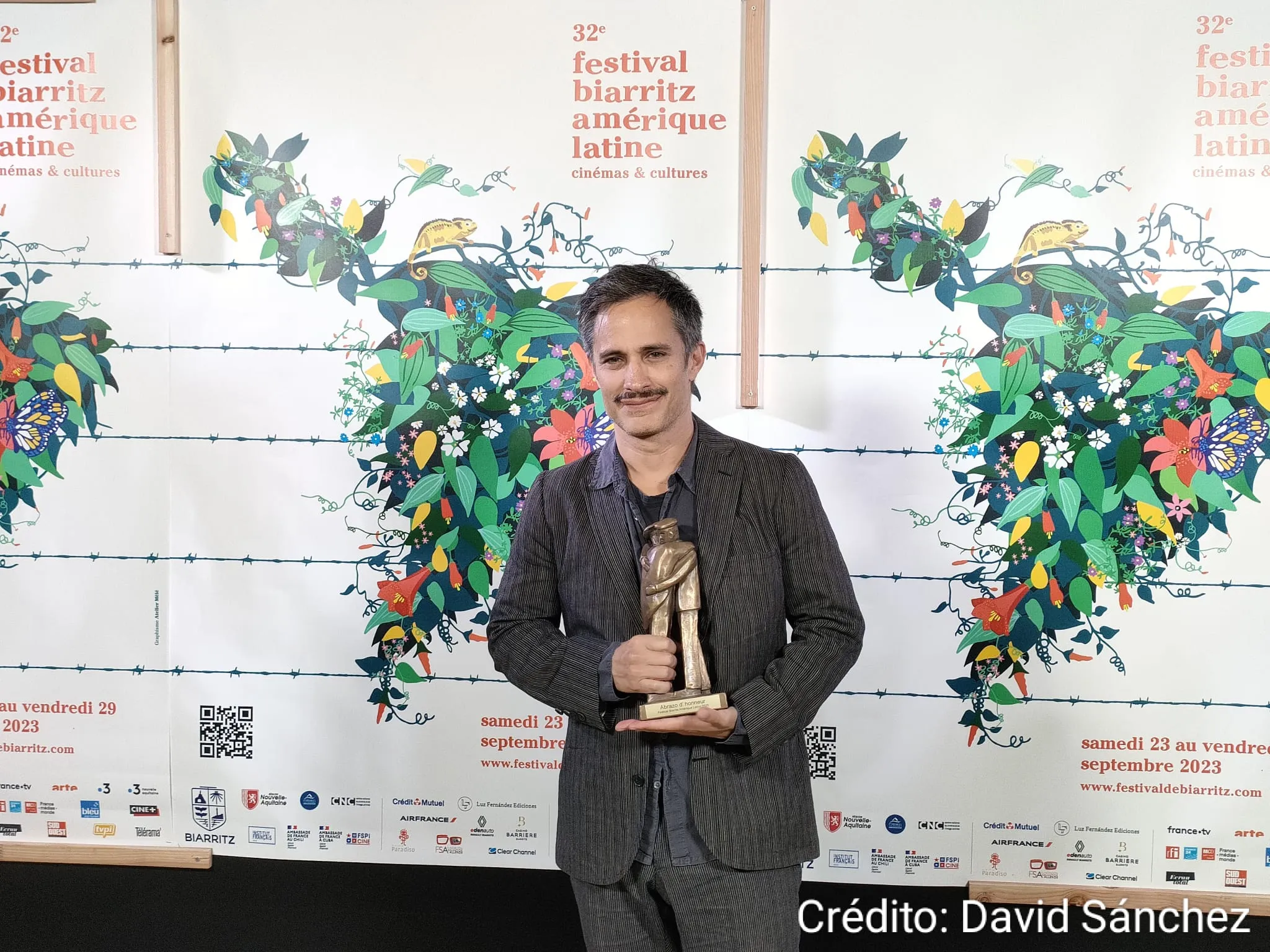 Biarritz rinde homenaje a Gael García Bernal con el premio "Abrazo de Honor" (Foto: David Sánchez)