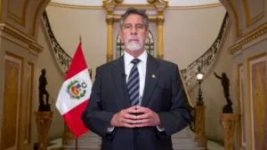 El Perfil Sagasti corona