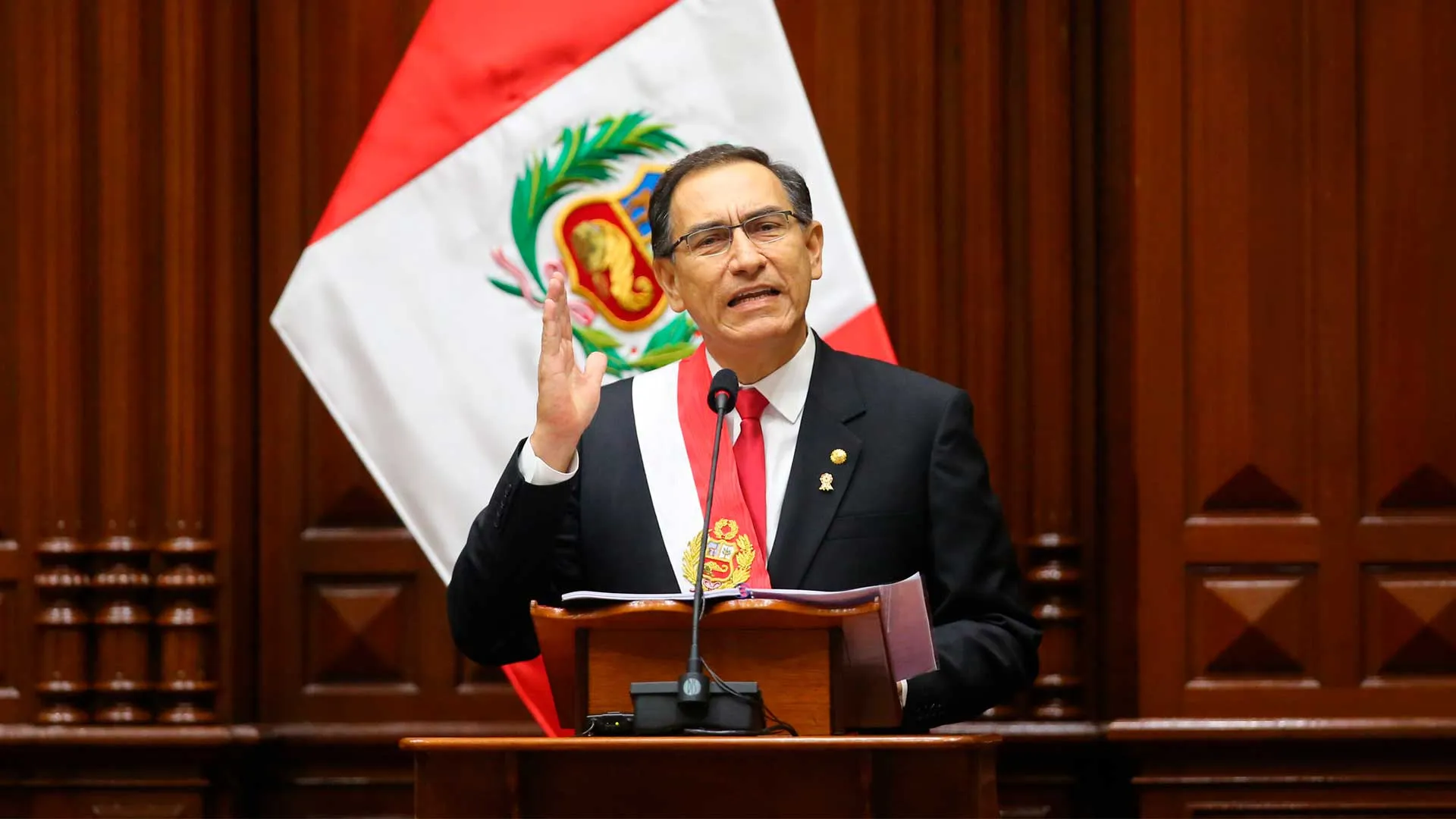 El Peru exige que Vizcarra anuncie bono universal de mil soles en su Mensaje a la Nacion