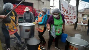 En estos tiempos O nos salvamos juntos o nos hundimos separados