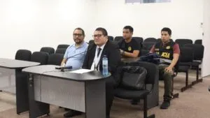 Jaime Villanueva y su abogado