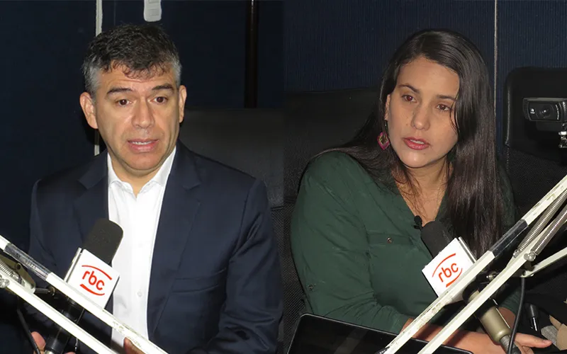 Julio Guzman y Veronika Mendoza son los unicos lideres politicos que aumentan su aprobacion