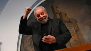 Lula ganaria la primera vuelta de las elecciones de 2022 en Brasil con 48 por ciento de votos segun encuesta