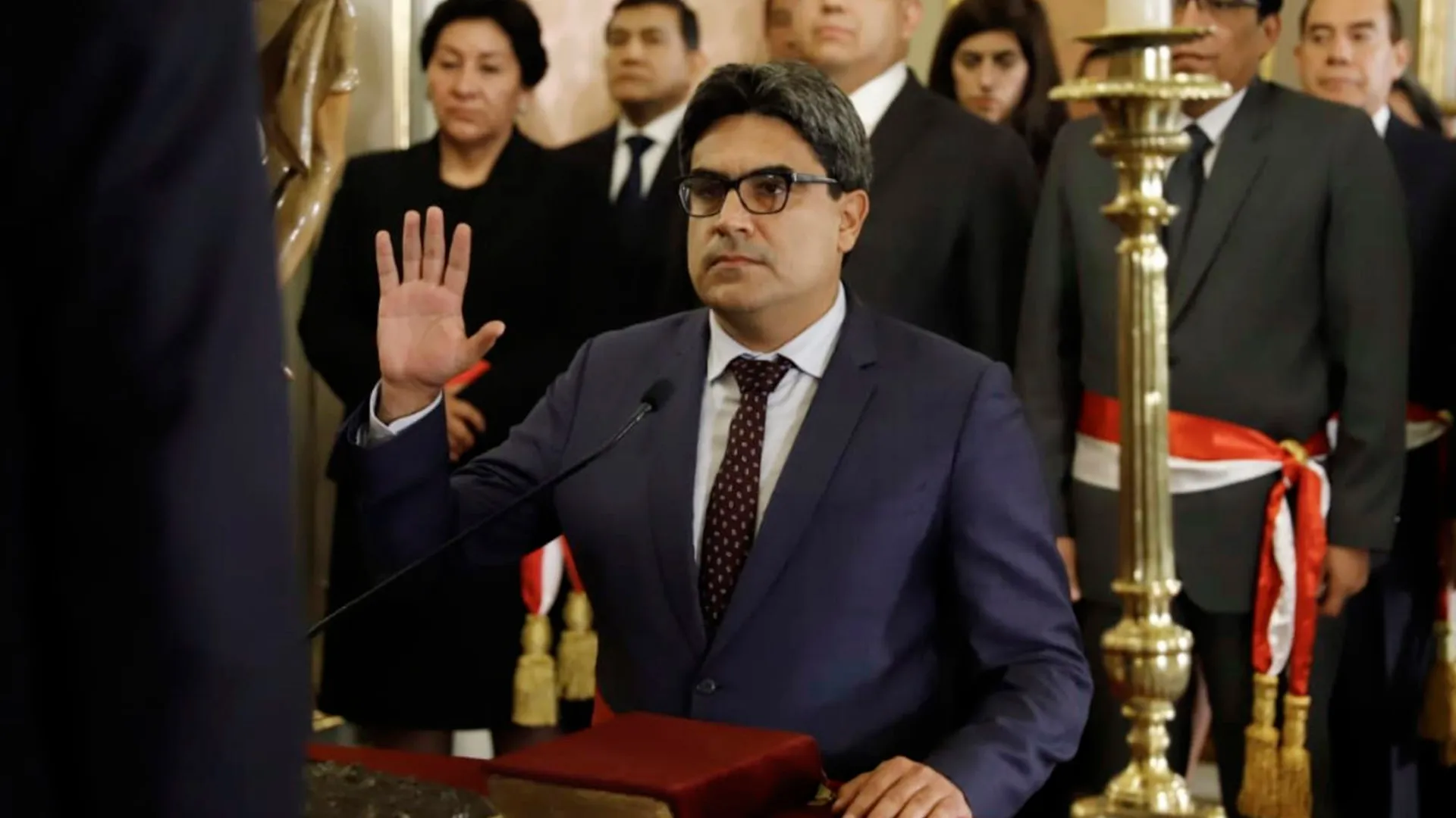 Martin Benavides sera interpelado por el Congreso