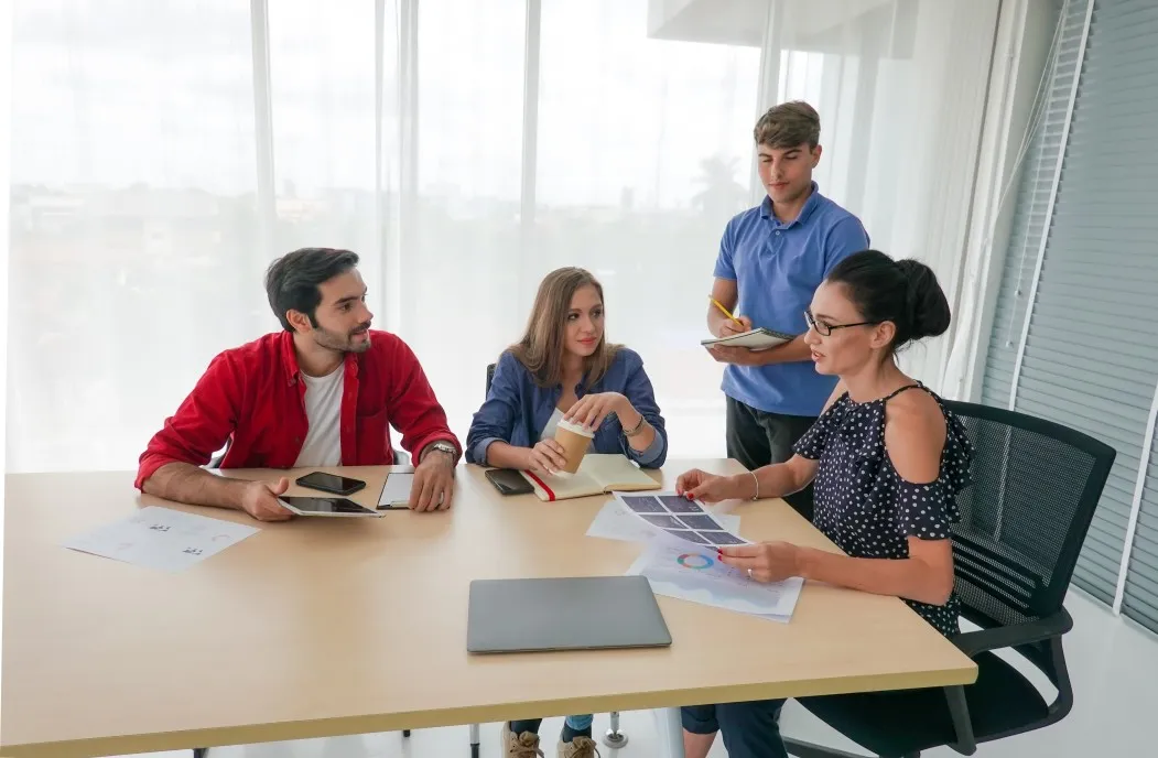 Si hablamos de capacitacion de empleados hablamos de Absorb LMS 1