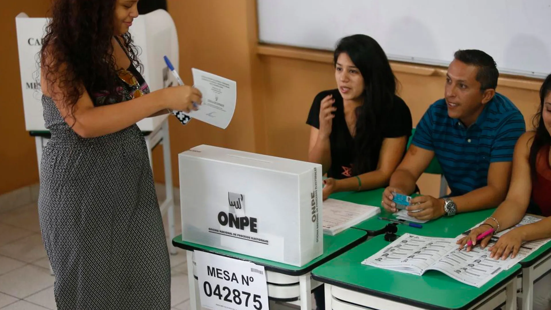 Votos blancos viciados y nulos podrian anular elecciones del 7