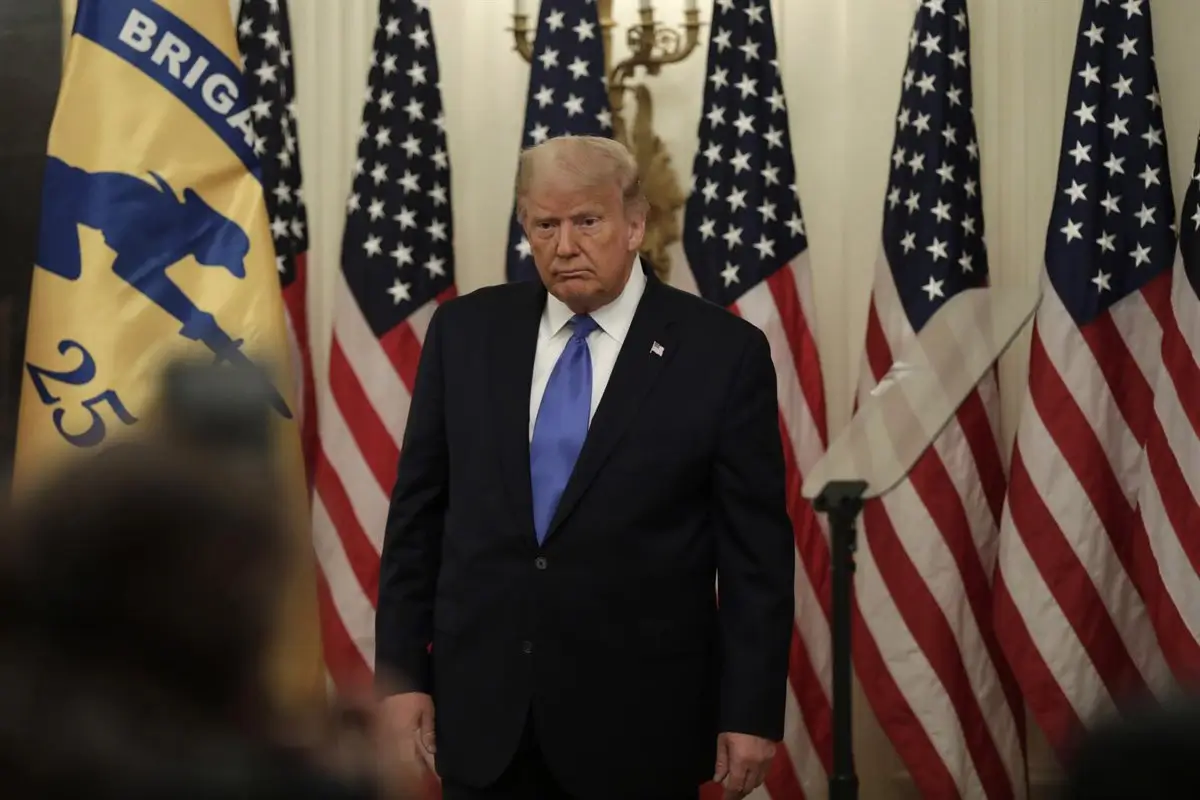 Archivo - El presidente de Estados Unidos, Donald Trump, en un homenaje a los militares veteranos que participaron en la invasión de Bahía Cochinos - Europa Press/Contacto/Yuri Gripas - Pool Via Cnp