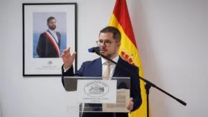 boric llama al orden al embajador de chile en espana por plantear nuevas inversiones en defensa 666c69c71c846