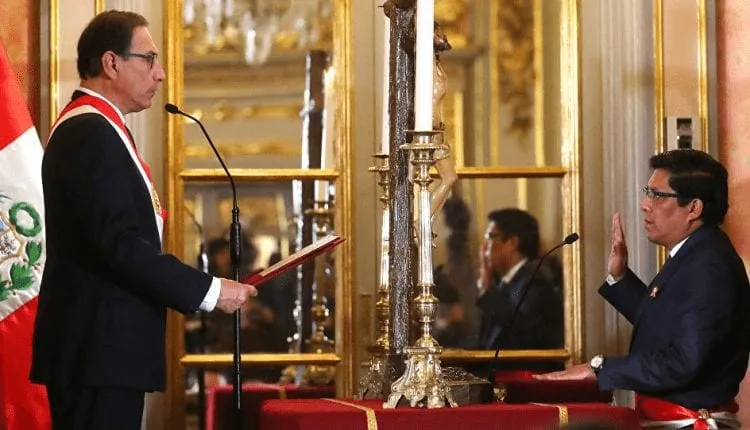 Juró Vicente Zeballos como nuevo presidente del Consejo de Ministros