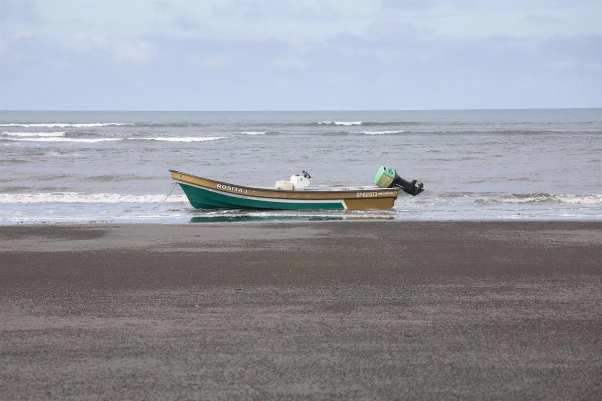 el naufragio de una embarcacion cerca de una isla colombiana en el caribe deja un muerto y dos desaparecidos 66900e812f48b