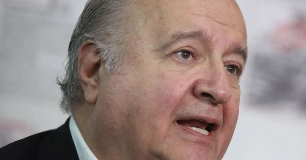 De Soto le quitó la vacuna a un estadounidense sin privilegios
