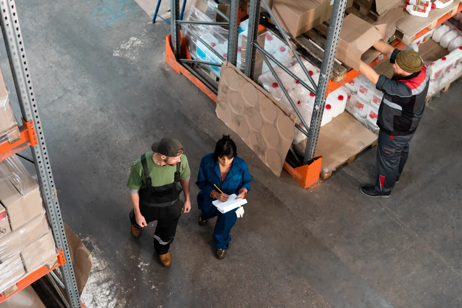 Descubre el potencial de la Ingeniería Industrial en ciencia, gestión y tecnología