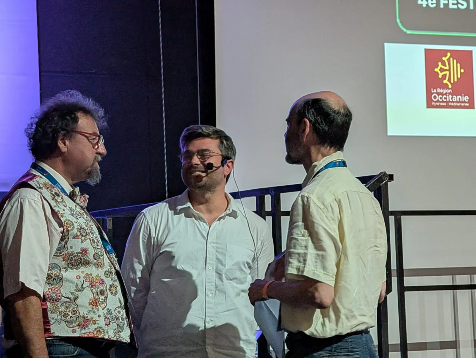 Trío de científicos en un momento del festival: Jérôme Pérez (Izda), Florent Figon (Ctro), y Roland Lehoucq (Dcha)