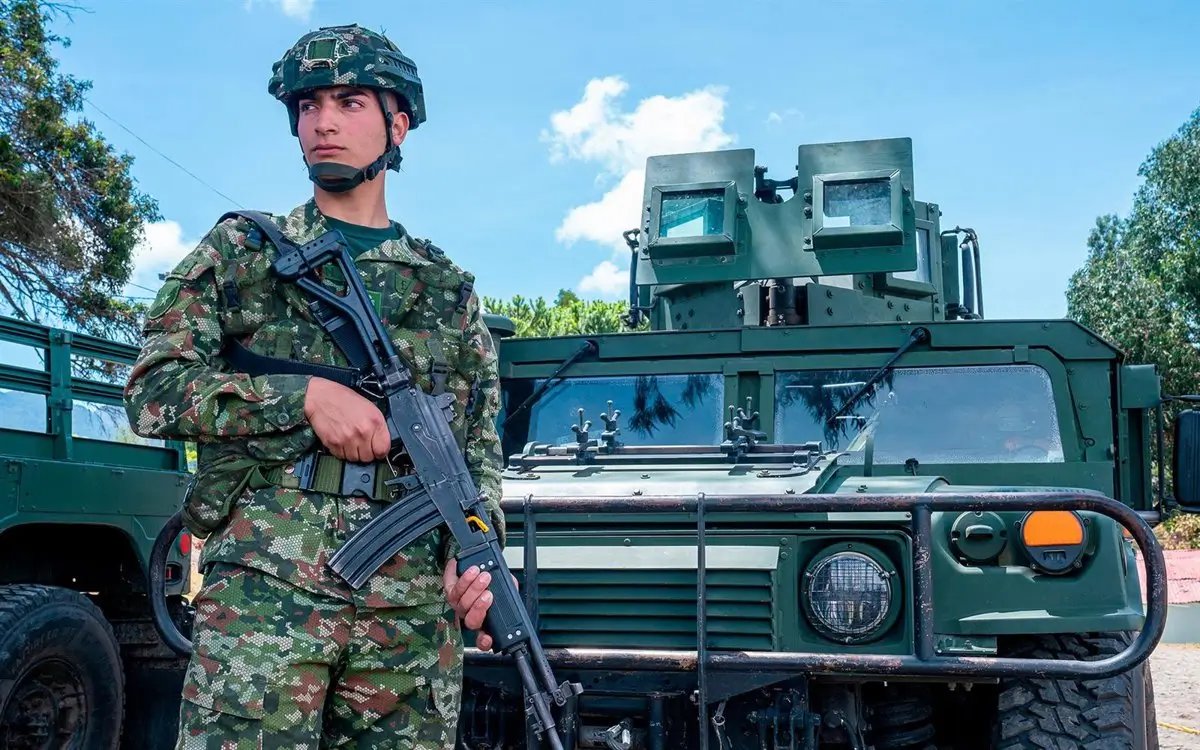 Archivo - Un militar del Ejército de Colombia (archivo) - EJÉRCITO NACIONAL DE COLOMBIA - Archivo