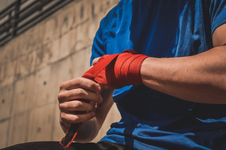 Por qué las vendas de boxeo son tu primera defensa en el entrenamiento