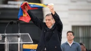 El líder opositor venezolano, Edmundo González, durante una concentración por la libertad de Venezuela, en la Puerta del Sol, a 28 de septiembre de 2024, en Madrid (España) | Foto: Diego Radamés / Europa Press (Foto de ARCHIVO)