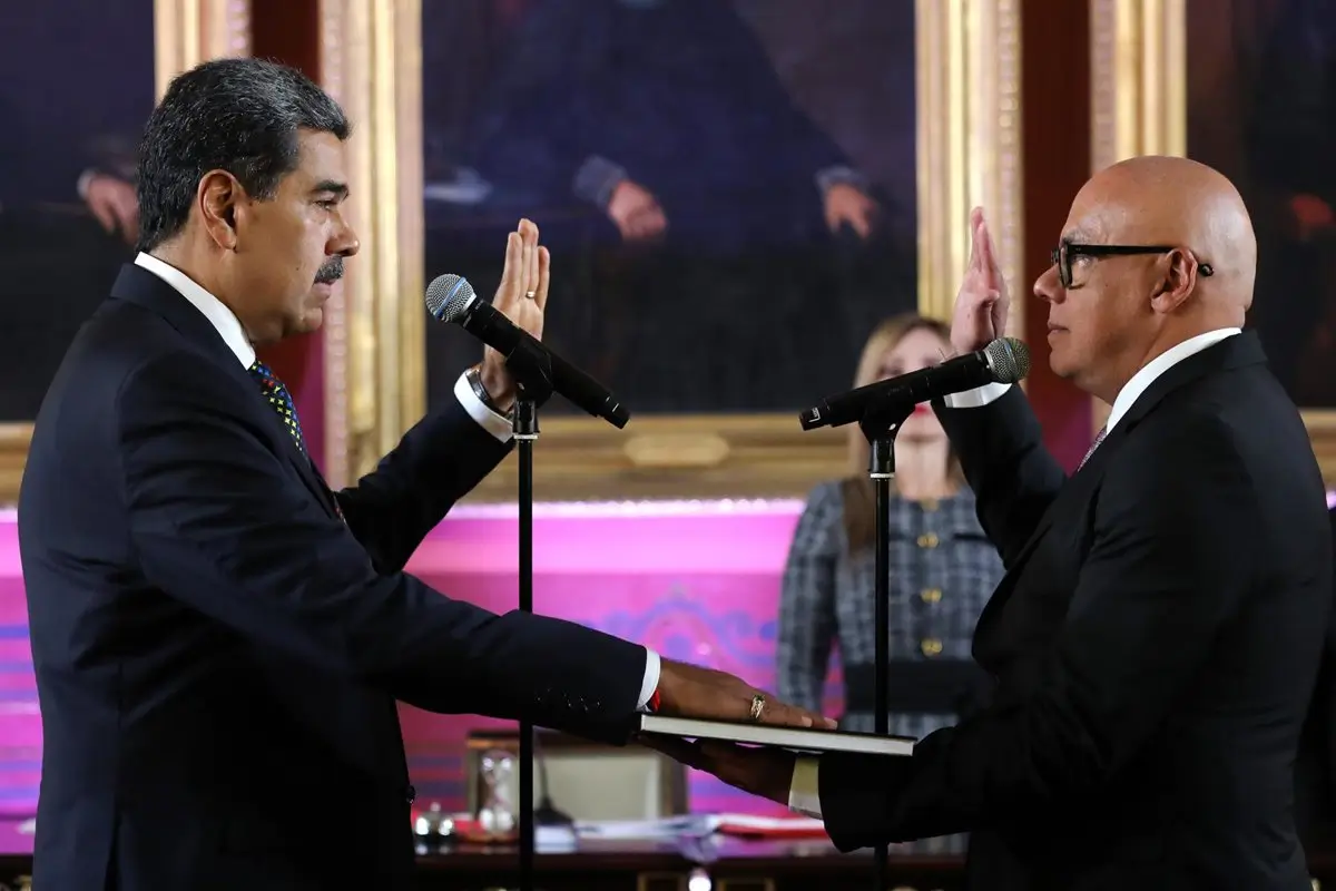 Archivo - El presidente de Venezuela, Nicolás Maduro, junto con el presidente de la Asamblea Nacional, Jorge Rodríguez. - Europa Press/Contacto/Presidency of Venezuela
