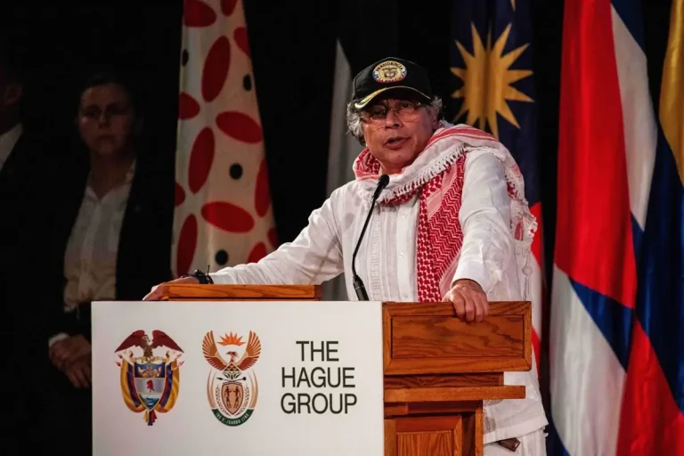 Petro confirma el inicio de conversaciones con el Clan del Golfo e invita al ELN a retomar el diálogo