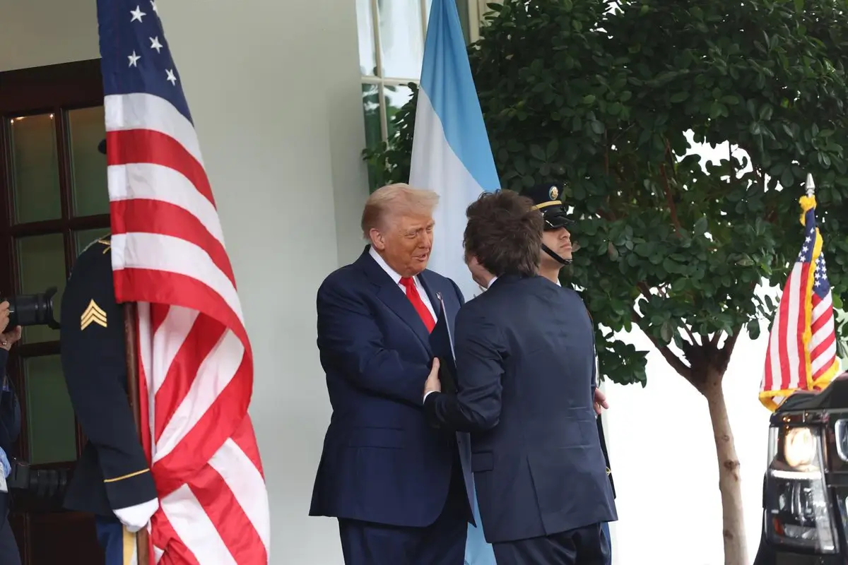 El presidente de EEUU, Donald Trump, recibe a su homólogo argentino, Javier Milei, en la Casa Blanca - Europa Press/Contacto/Alex Wroblewski - Pool via C