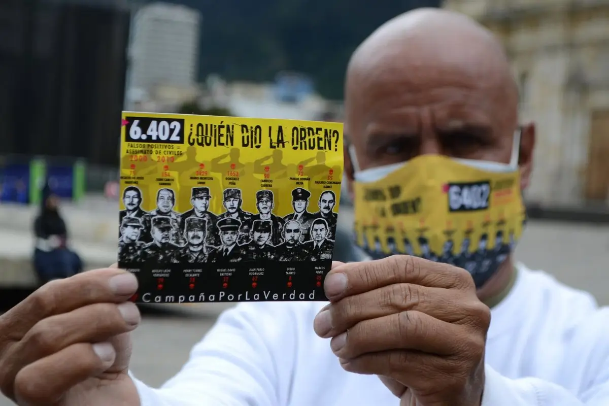 Archivo - Movilización por los 6.402 'falsos positivos' asesinados por las fuerzas de seguridad colombianas durante el conflicto interno. - Europa Press/Contacto/Martin Galindo - Archivo