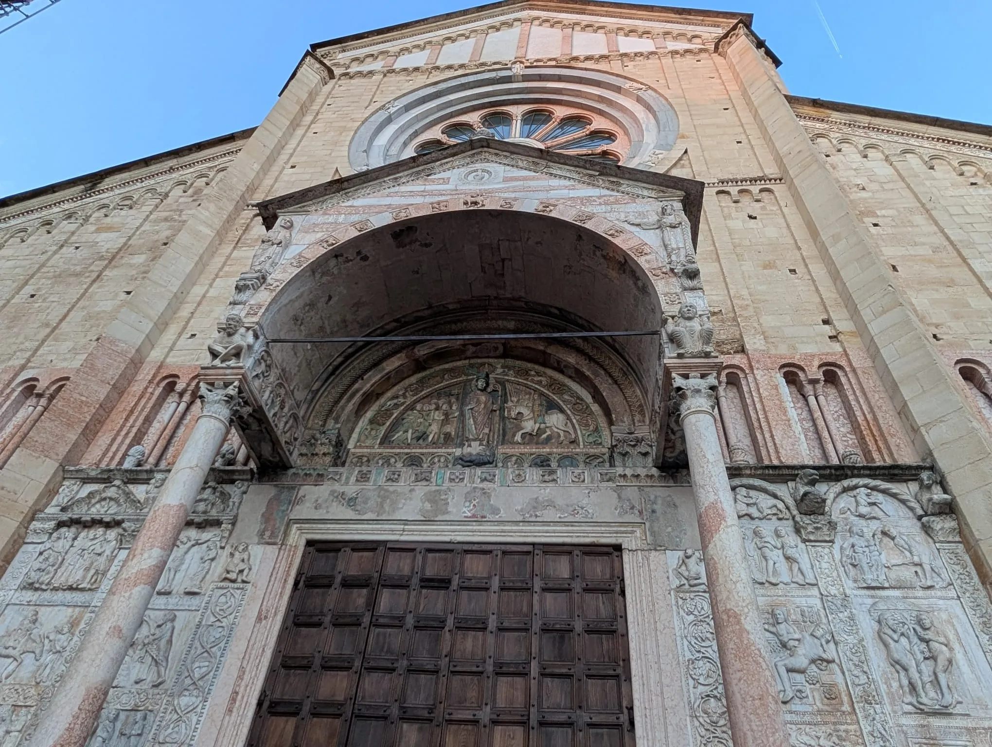 Verona: entre la eternidad de la piedra y la fragilidad del mito 6 Basílica de San Zeno