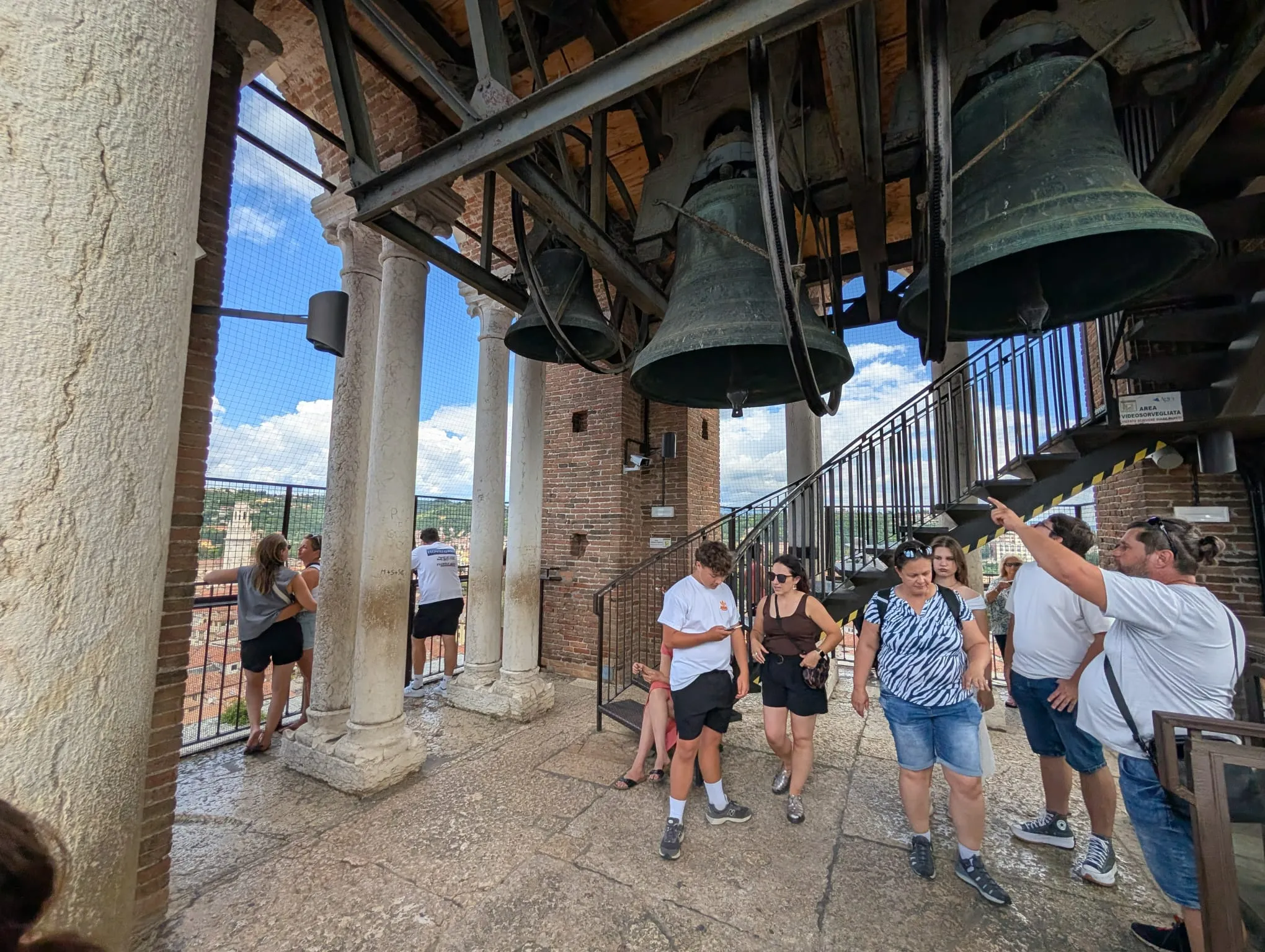 Verona: entre la eternidad de la piedra y la fragilidad del mito 3 Torre dei Lamberti