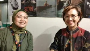 Marlina Yulianty, especialista cultural en películas del Ministerio de Cultura de Indonesia, y Rina Damayanti, directora del Festival de Cine de Yakarta (Foto: David Sánchez)