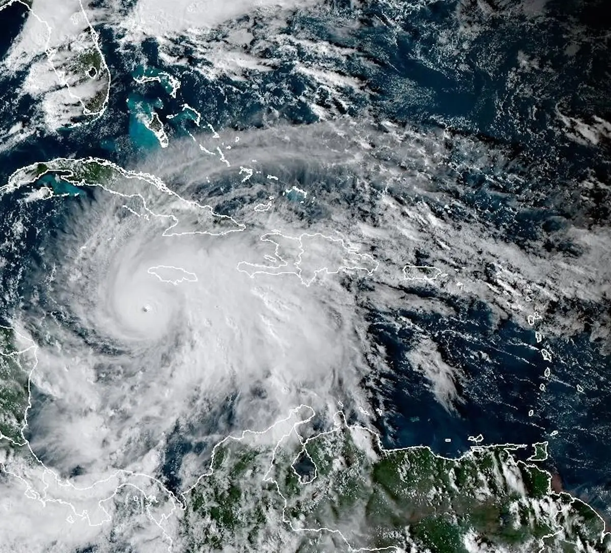 El huracán 'Melissa' tocará tierra en Jamaica este martes con vientos de casi 280 kilómetros por hora