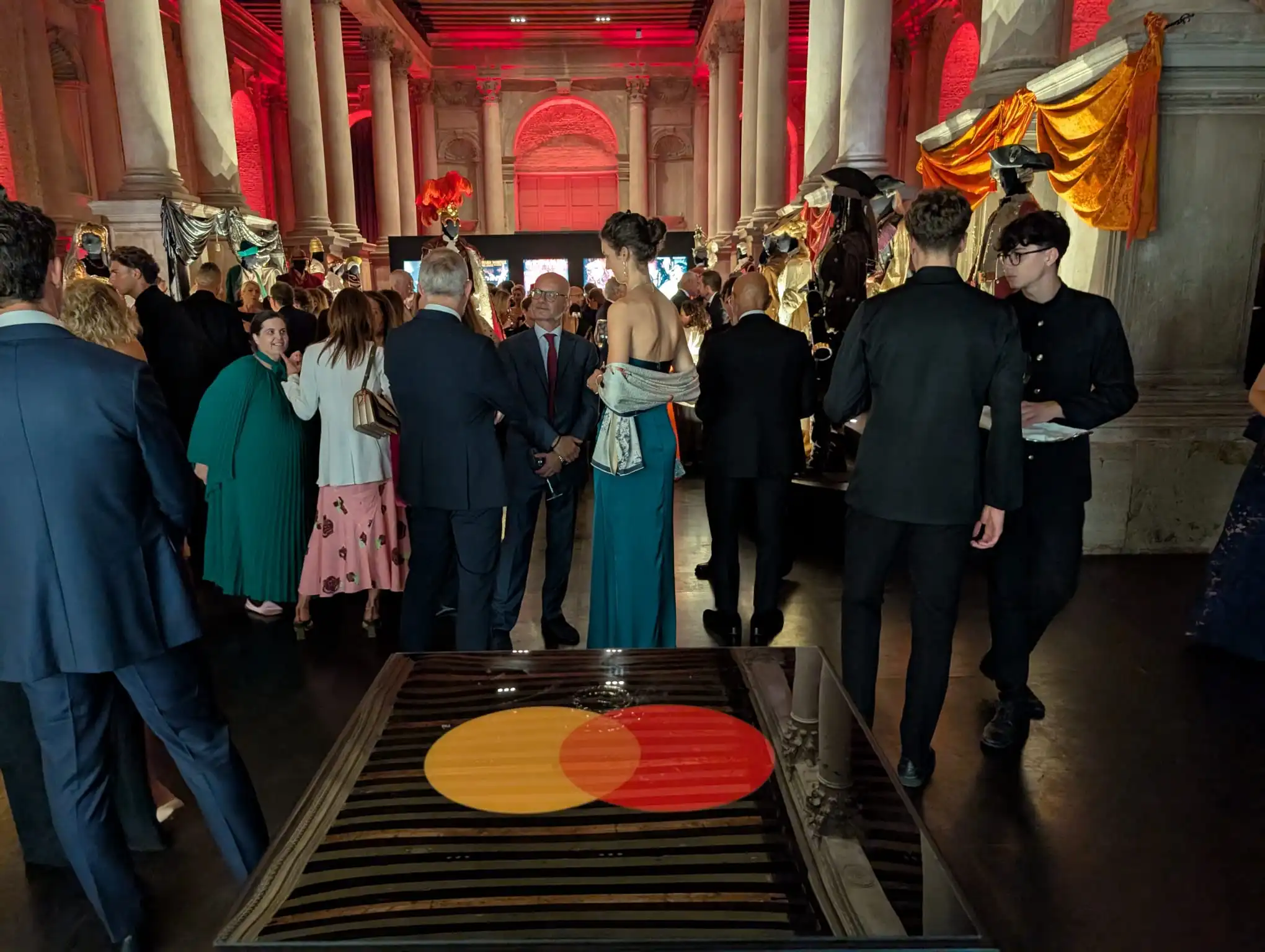 Gala Cruz Roja Italiana y Mastercard en el festival de Venecia