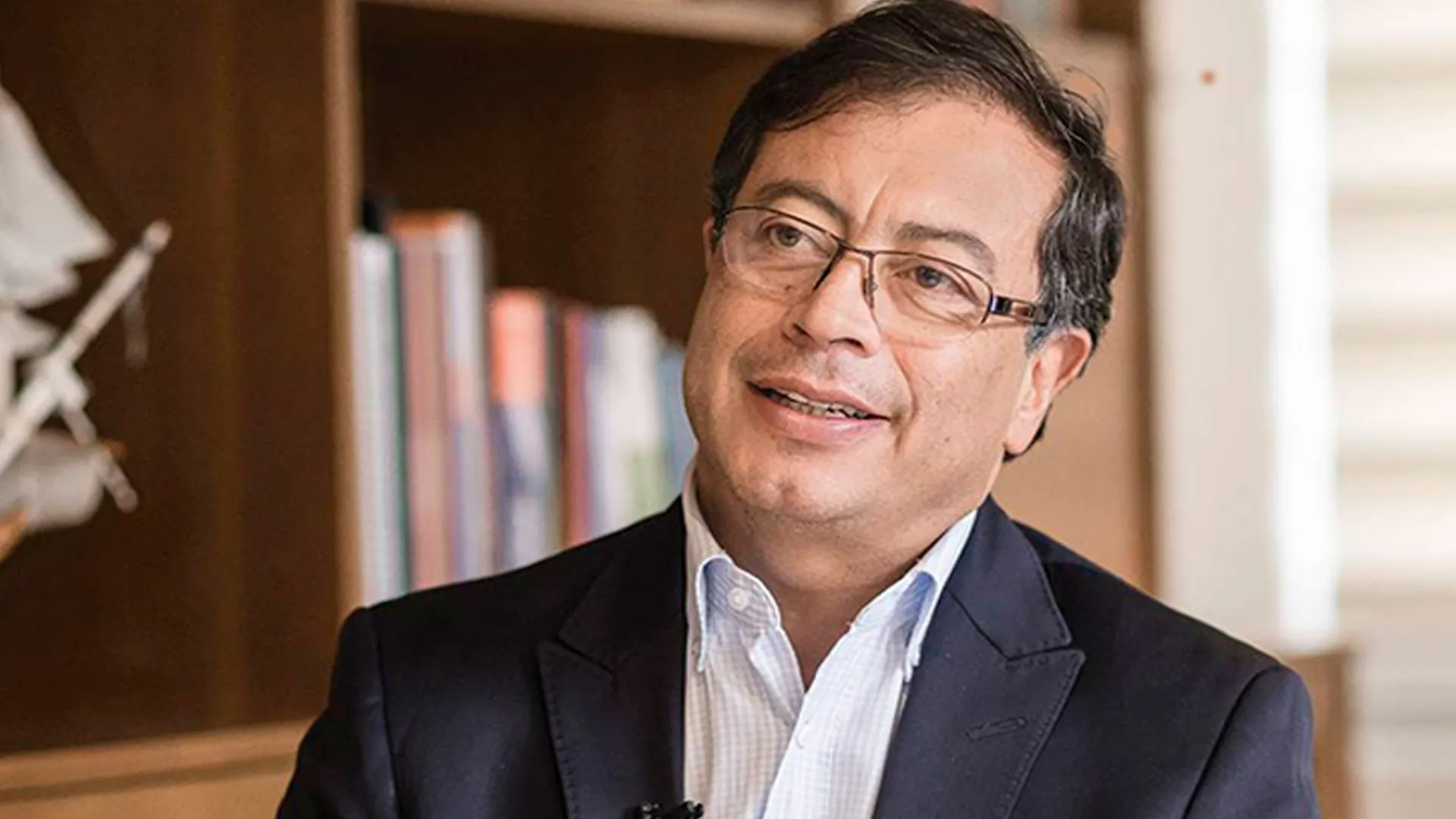 La guerra avanza 3 Gustavo Petro