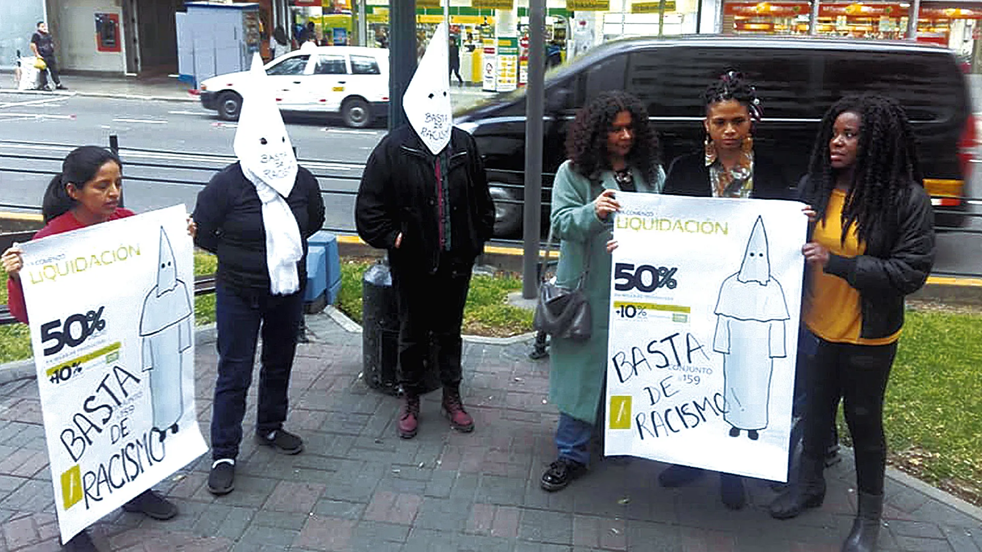 El racismo de Saga Falabella sale a flote otra vez más