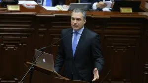 salvador del solar sustenta cuestion de confianza 1