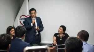 somos peru vicente zeballos