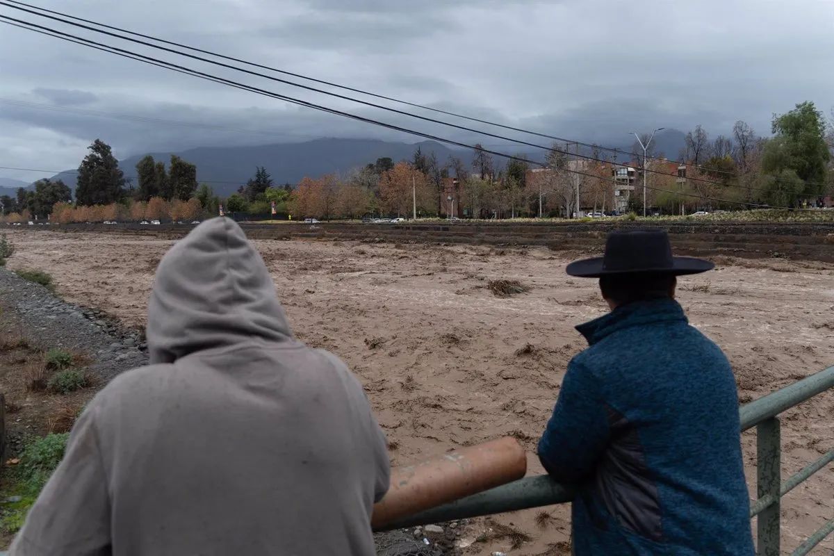 suspenden las clases en cuatro regiones de chile por las fuertes lluvias 6669fee12336d
