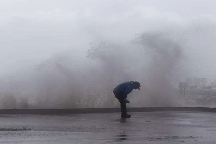 Huracán Dorian deja la devastación en las Bahamas y se dirige a Estados Unidos