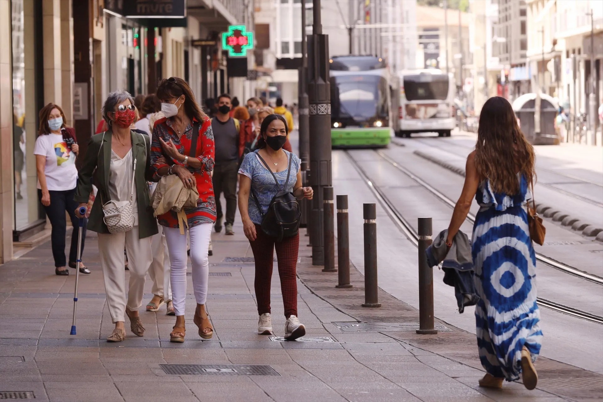 Tripledemia: la combinación de gripe, COVID-19 y VRS colapsa los hospitales españoles